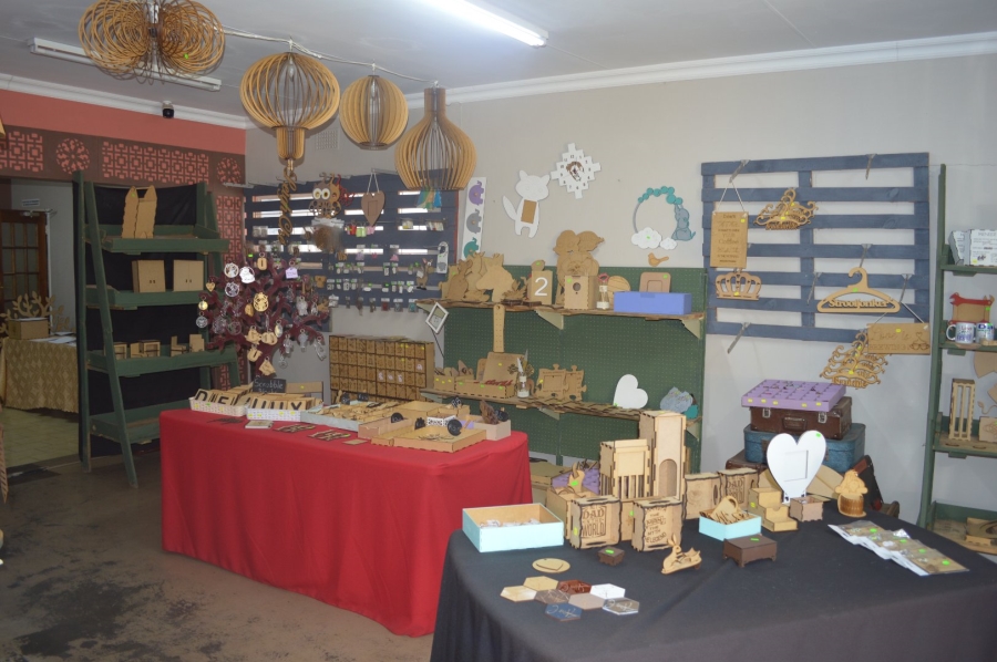 Commercial Property for Sale in Flamwood North West